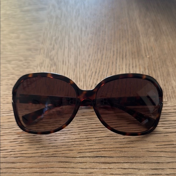 Tortoise Shell Sunglasses - Picture 3 of 4